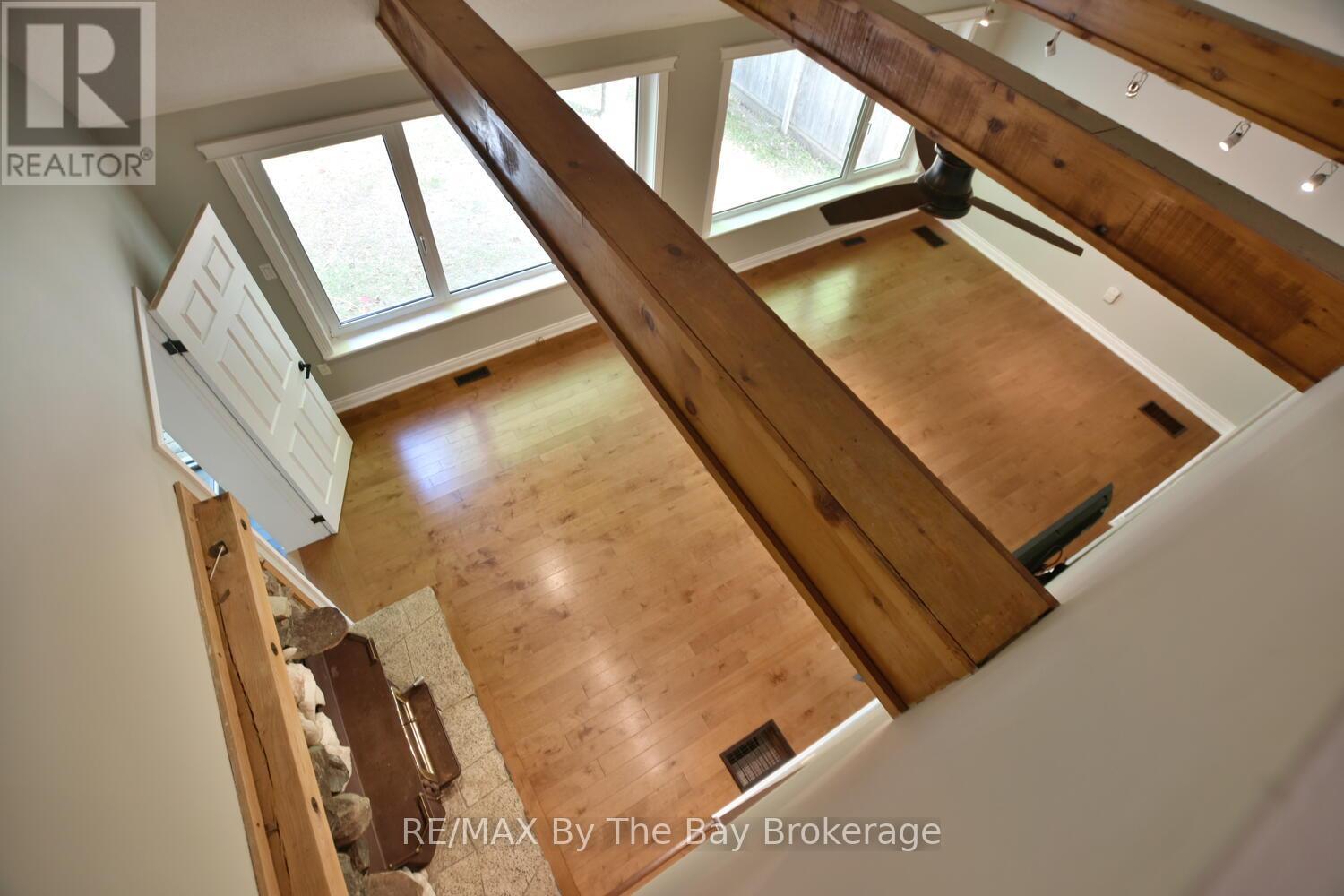 104 Knox Road E, Wasaga Beach, Ontario  L9Z 2T5 - Photo 11 - S12121253