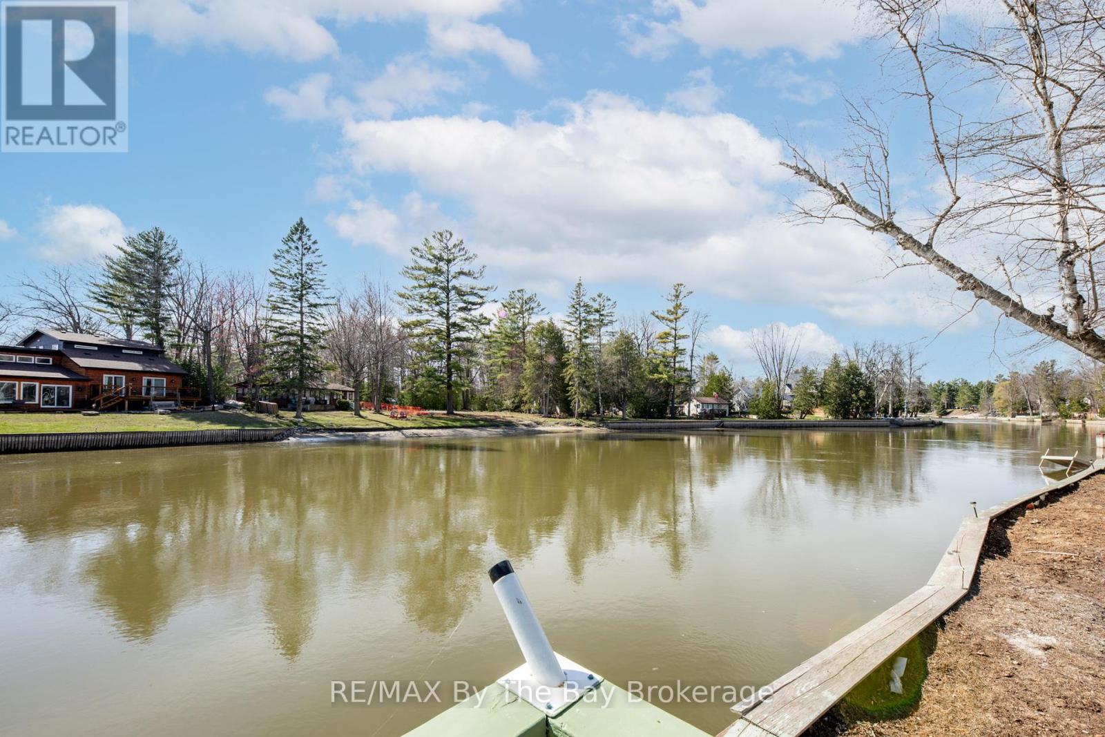 174 32nd Street S, Wasaga Beach, Ontario  L9Z 2S4 - Photo 39 - S12121389