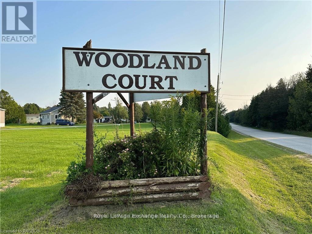 66 Applewood Boulevard, Kincardine, Ontario  N0G 2T0 - Photo 14 - X12121773