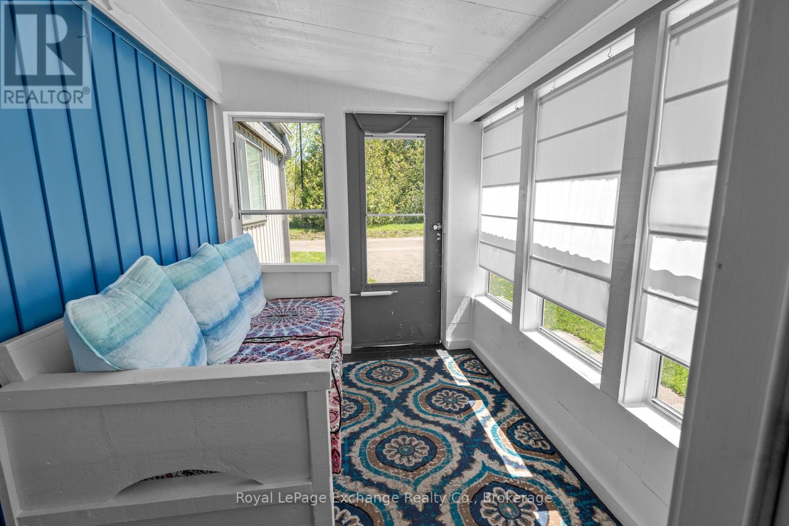 66 Applewood Boulevard, Kincardine, Ontario  N0G 2T0 - Photo 2 - X12121773
