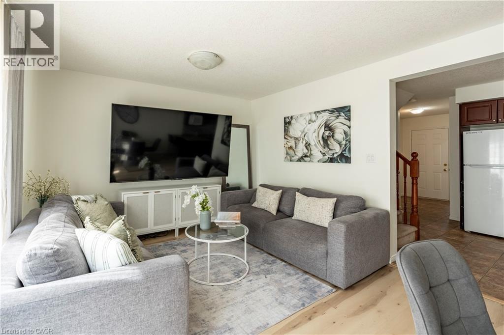 30 Fallowfield Drive, Kitchener, Ontario  N2C 0A8 - Photo 11 - 40724431
