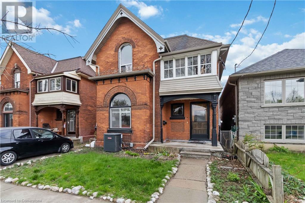 13 SARAH Street, Brantford, Ontario