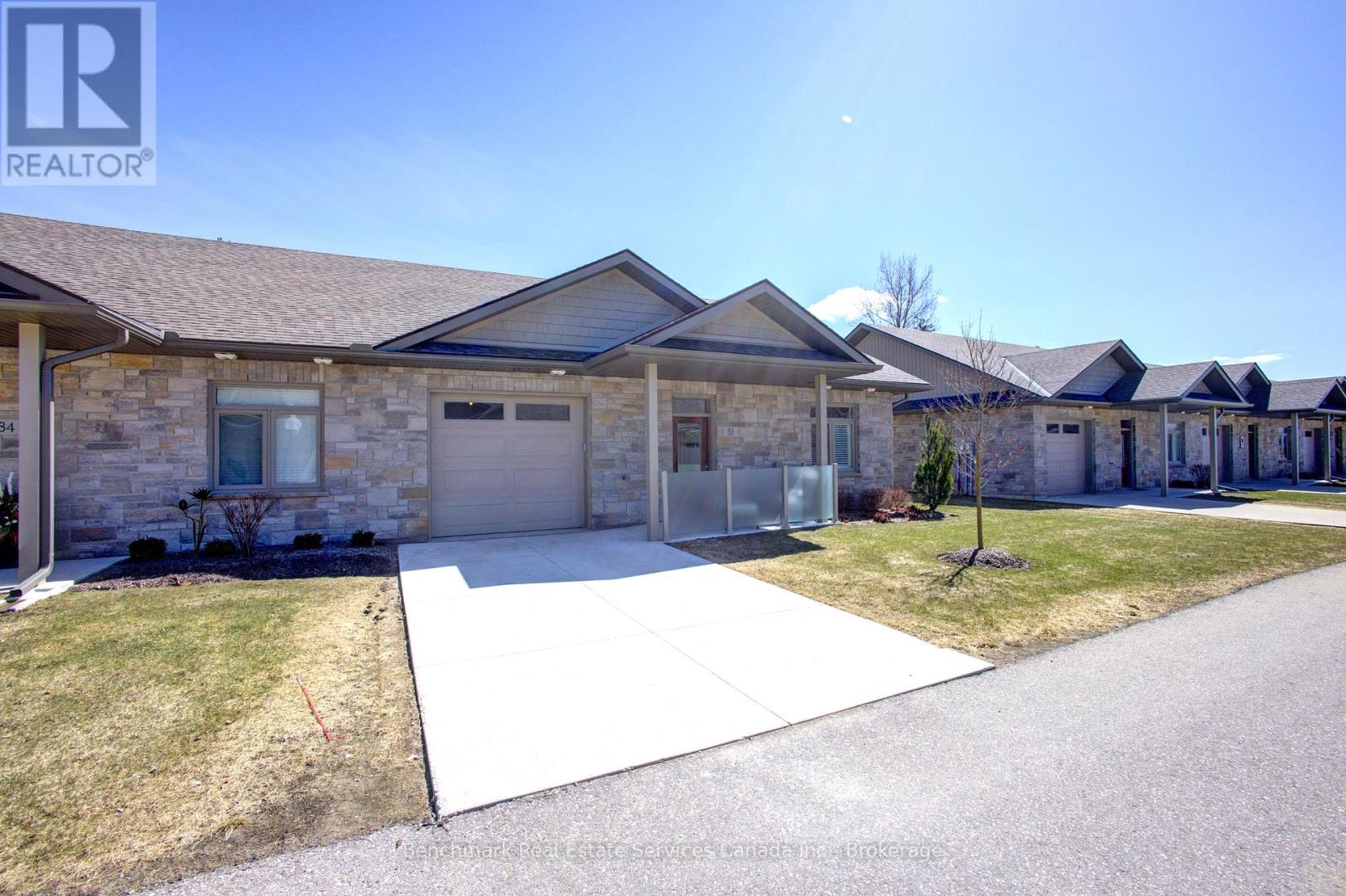 33 - 375 Mitchell Road S, North Perth, Ontario  N4W 0H4 - Photo 2 - X12122004