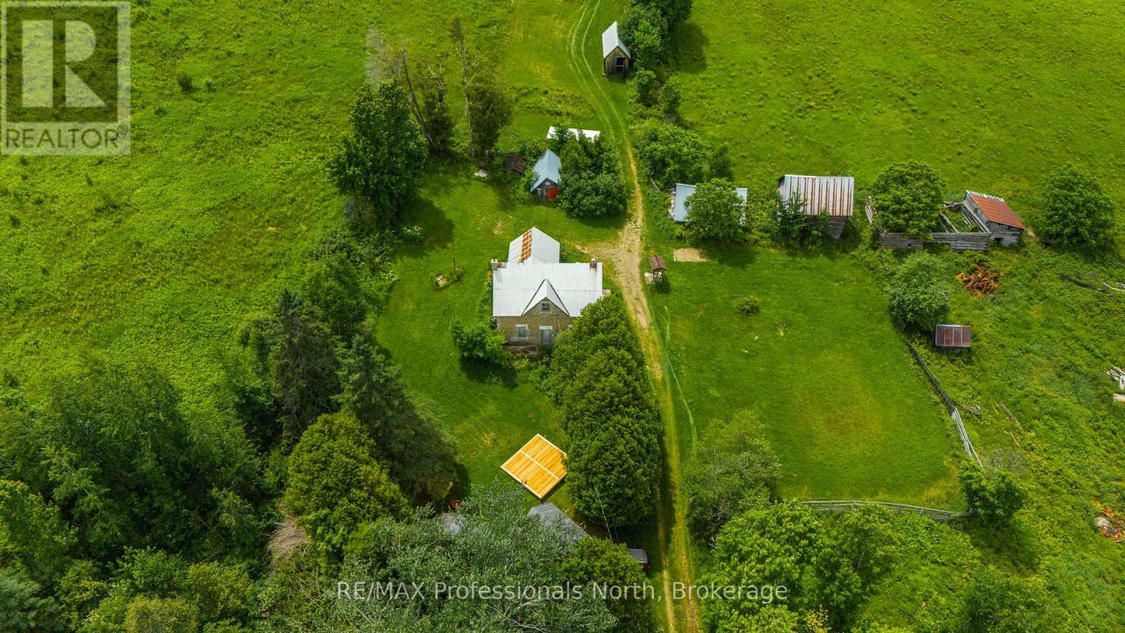 817 Schutt Road, Brudenell, Ontario  K0J 2E0 - Photo 2 - X12122049