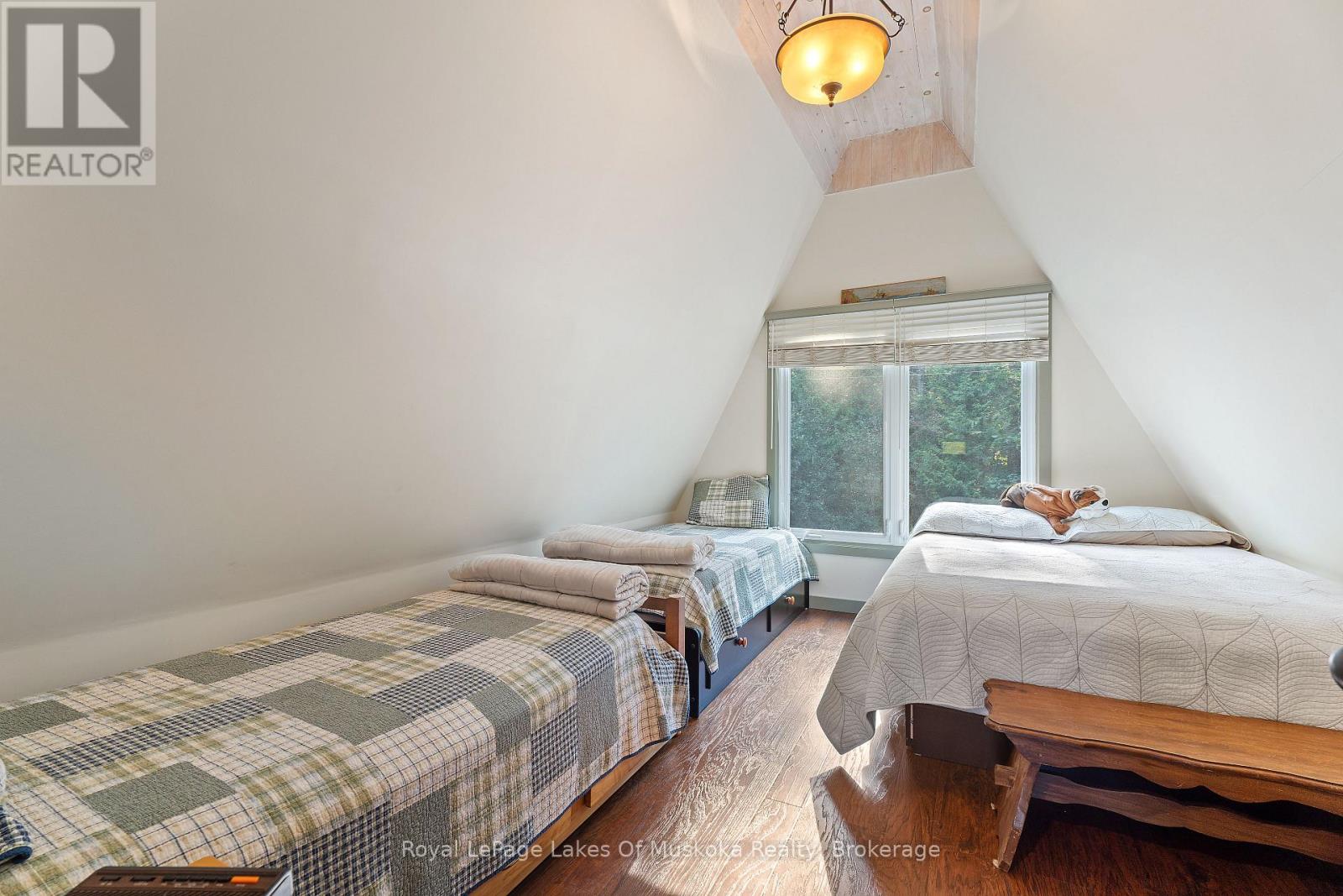 1025 Mccabe Road, Lake Of Bays, Ontario  P0B 1A0 - Photo 33 - X12122053