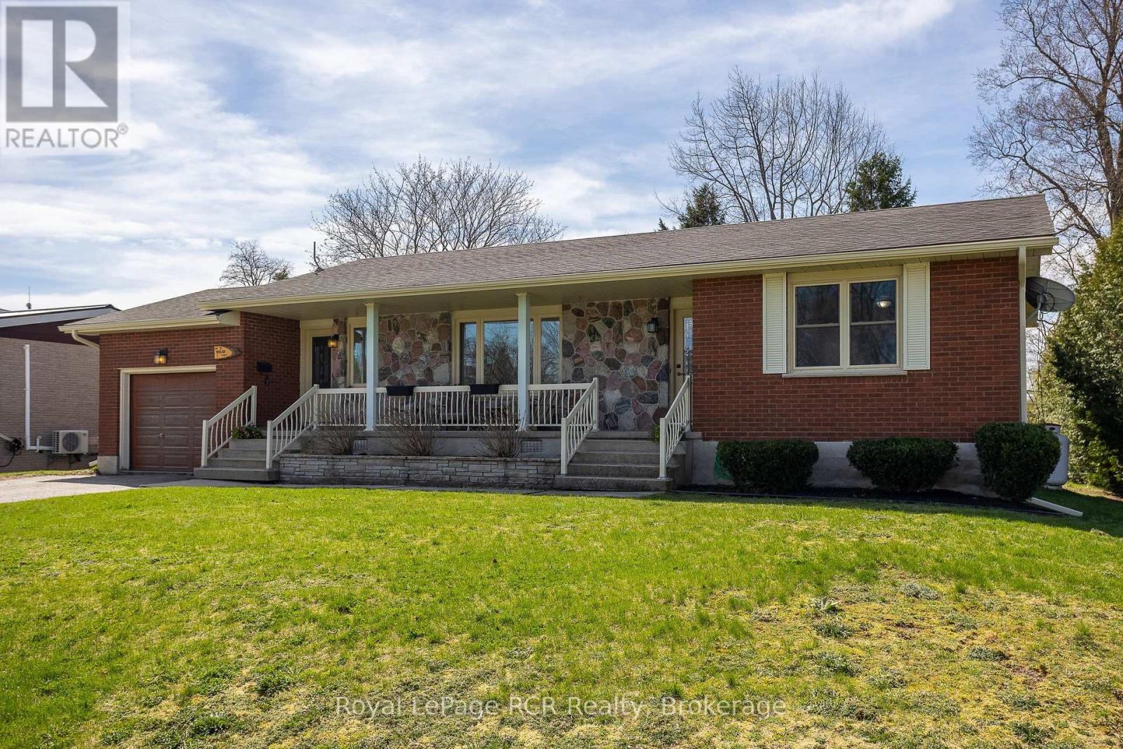 37 Alice Street, South Bruce, Ontario  N0H 1A0 - Photo 2 - X12122245