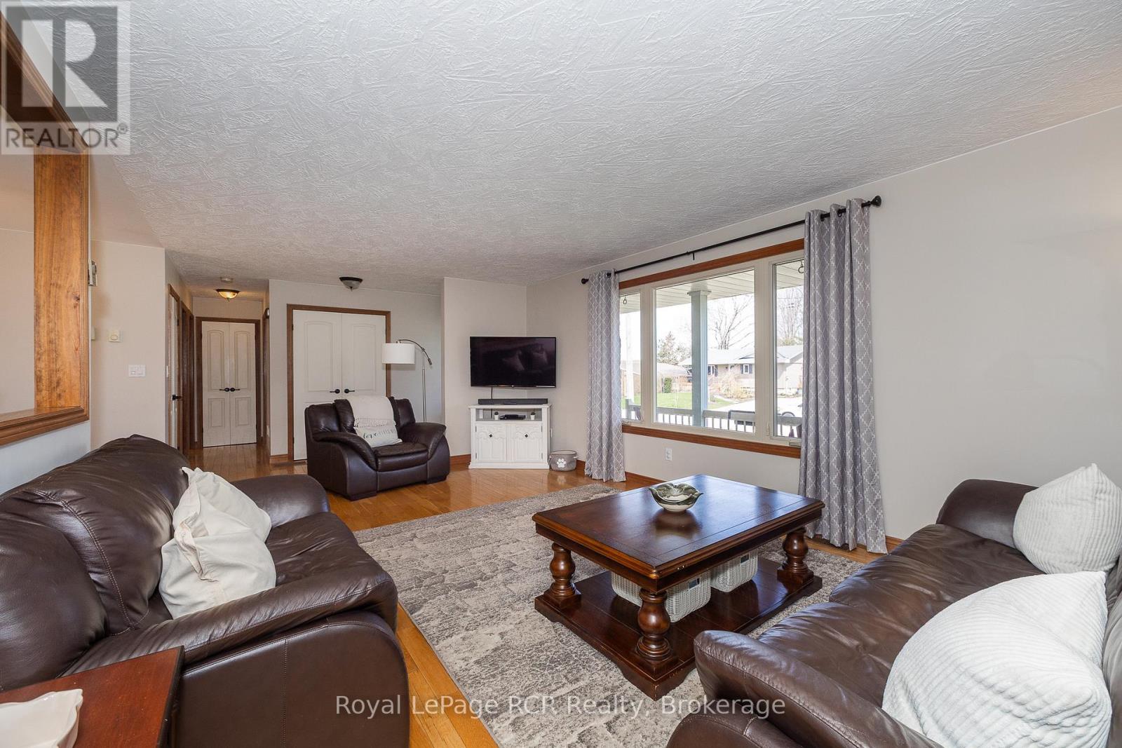 37 Alice Street, South Bruce, Ontario  N0H 1A0 - Photo 6 - X12122245