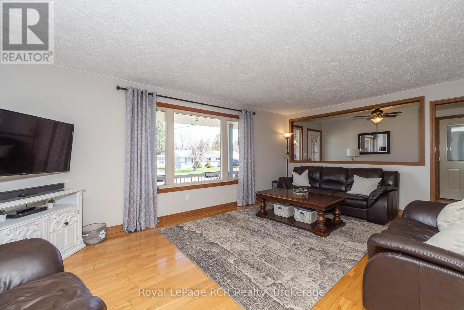 37 Alice Street, South Bruce, Ontario  N0H 1A0 - Photo 8 - X12122245