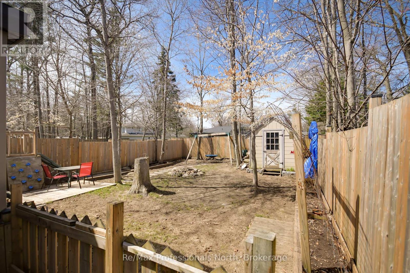 230 Pine Street, Gravenhurst, Ontario  P1P 1B1 - Photo 28 - X12122289