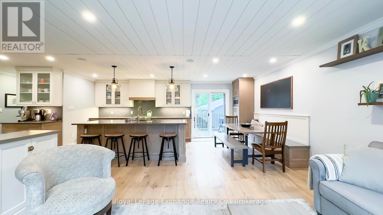 13 Kuehner Street, Kincardine, Ontario  N0G 2T0 - Photo 10 - X12122348