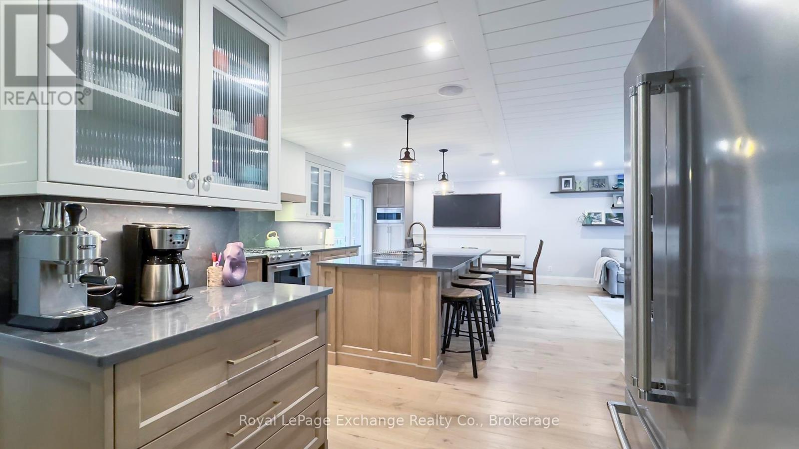 13 Kuehner Street, Kincardine, Ontario  N0G 2T0 - Photo 17 - X12122348