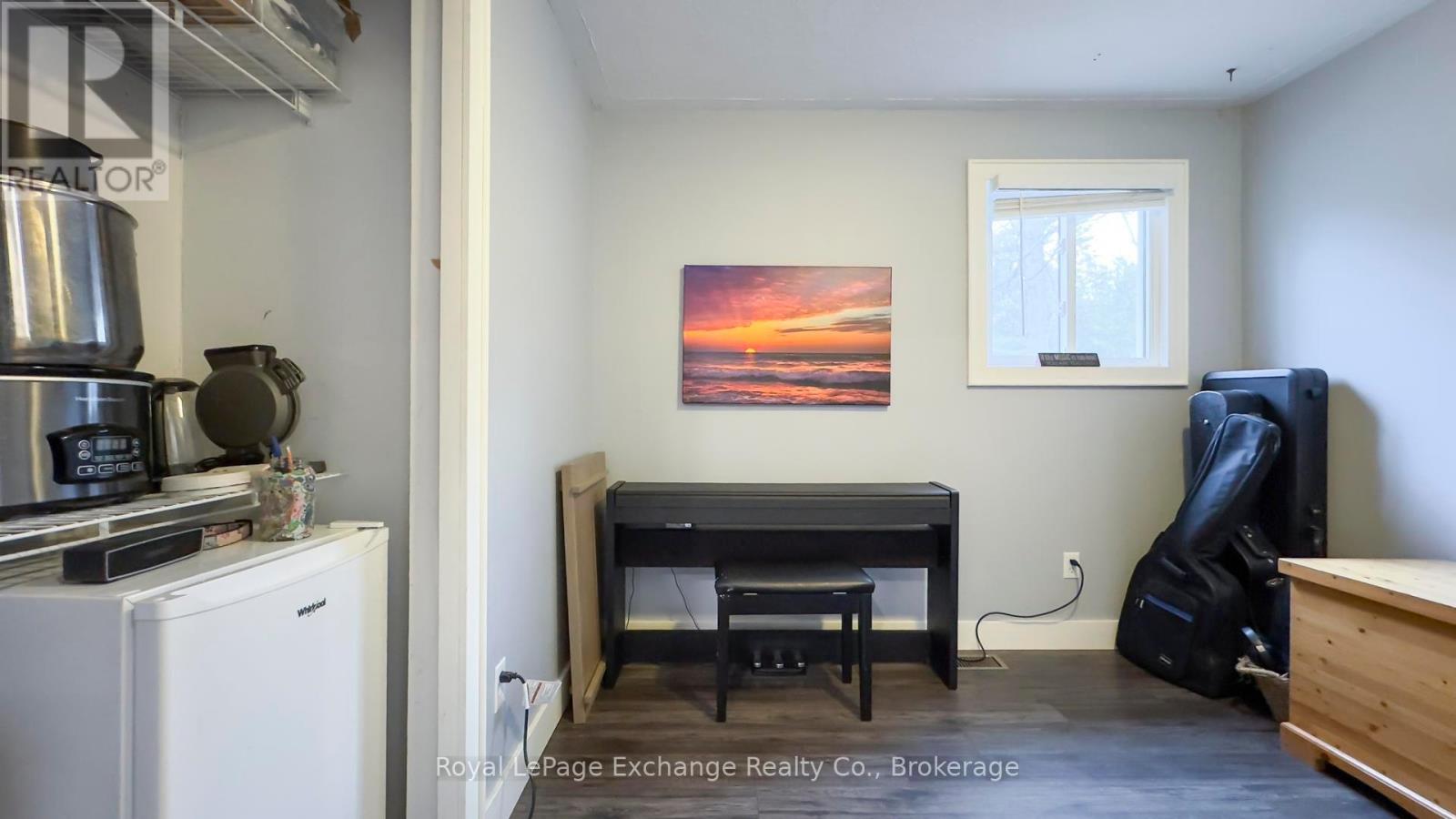 13 Kuehner Street, Kincardine, Ontario  N0G 2T0 - Photo 29 - X12122348