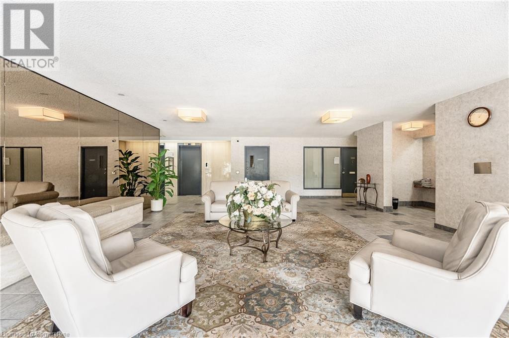 65 Westmount Road N Unit# 801, Waterloo, Ontario  N2L 5G6 - Photo 4 - 40723682
