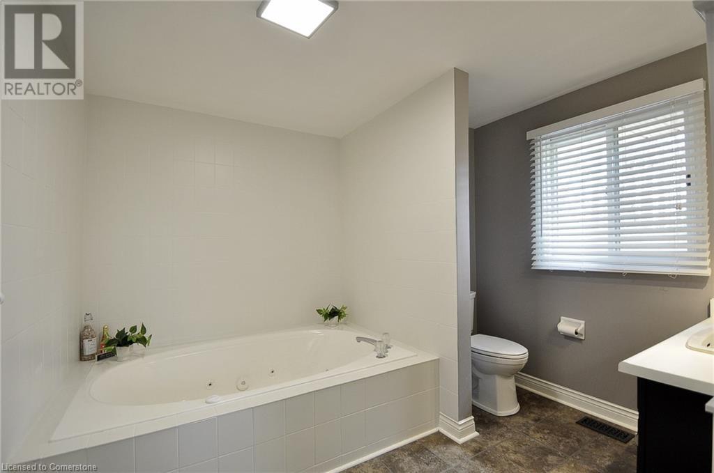 47 Stoke Court, Kitchener, Ontario  N2N 1Z5 - Photo 28 - 40723446