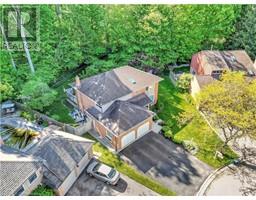 47 STOKE Court, Kitchener, Ontario