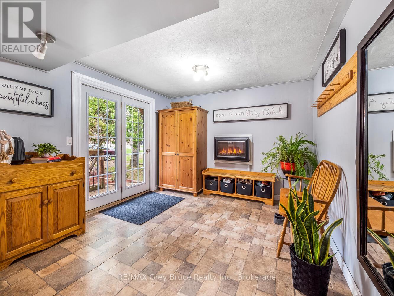 106 Elder Lane, Chatsworth, Ontario  N0H 1G0 - Photo 17 - X12122652