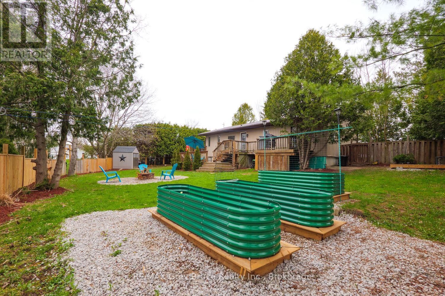 106 Elder Lane, Chatsworth, Ontario  N0H 1G0 - Photo 39 - X12122652