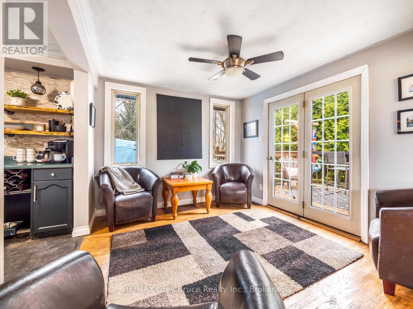 106 Elder Lane, Chatsworth, Ontario  N0H 1G0 - Photo 8 - X12122652