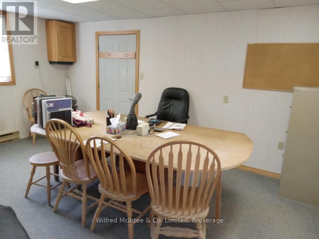 35 Joseph Street, Ashfield-Colborne-Wawanosh, Ontario  N0M 1R0 - Photo 11 - X12122714