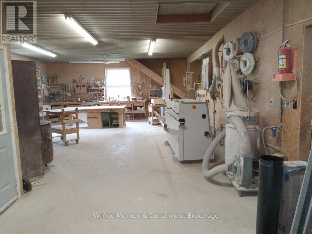 35 Joseph Street, Ashfield-Colborne-Wawanosh, Ontario  N0M 1R0 - Photo 8 - X12122714