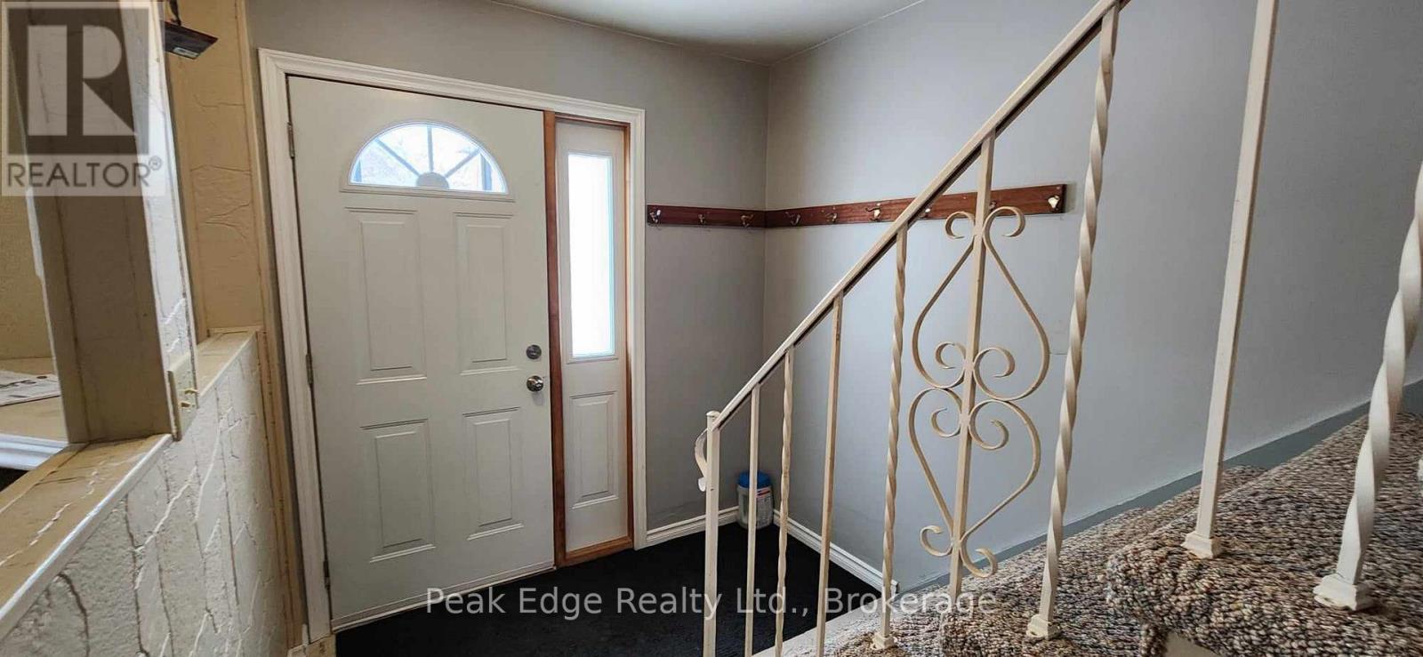 122 Gibson Street, Brockton, Ontario  N0G 2V0 - Photo 5 - X12122894