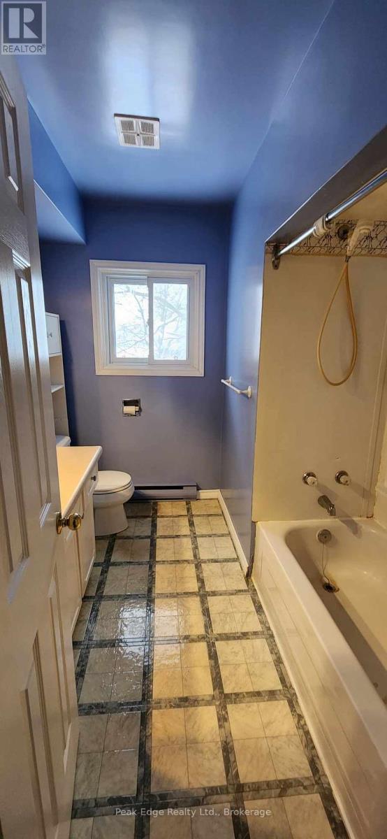 122 Gibson Street, Brockton, Ontario  N0G 2V0 - Photo 6 - X12122894