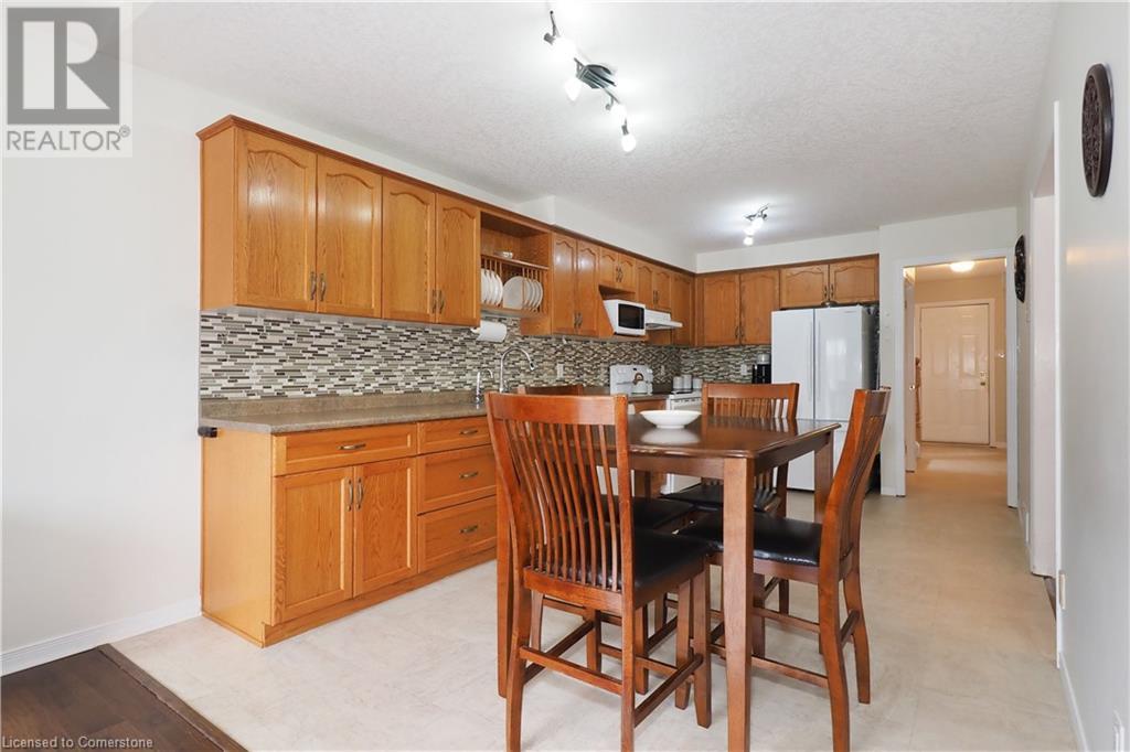38 Beechmanor Crescent, Kitchener, Ontario  N2N 3H5 - Photo 12 - 40724313
