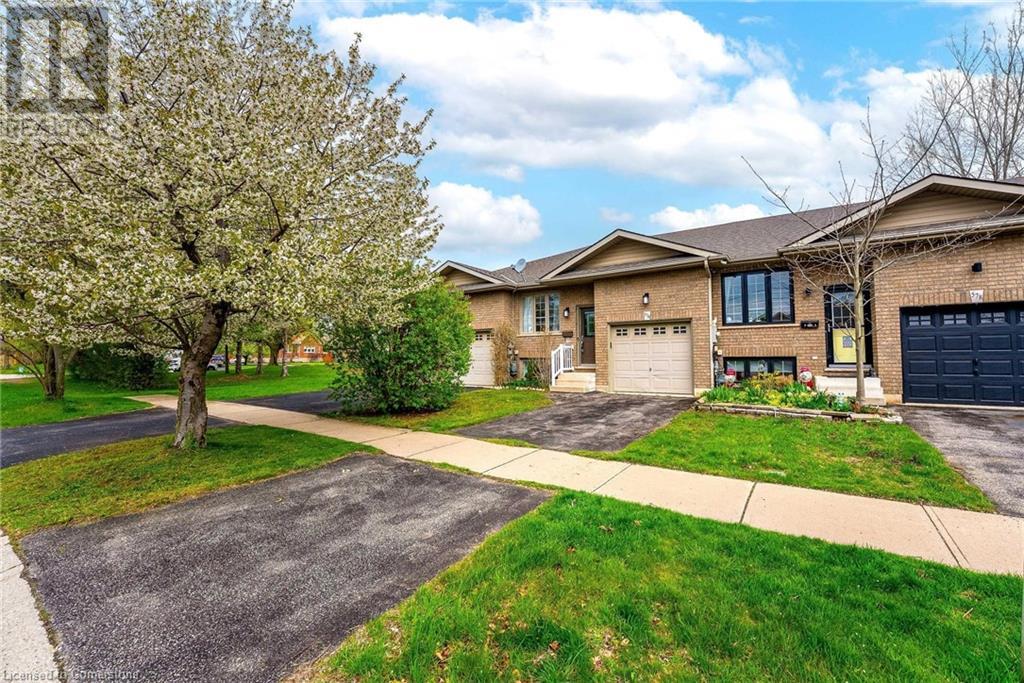 576 Grey Street, Brantford, Ontario  N3S 4Y1 - Photo 3 - 40722259