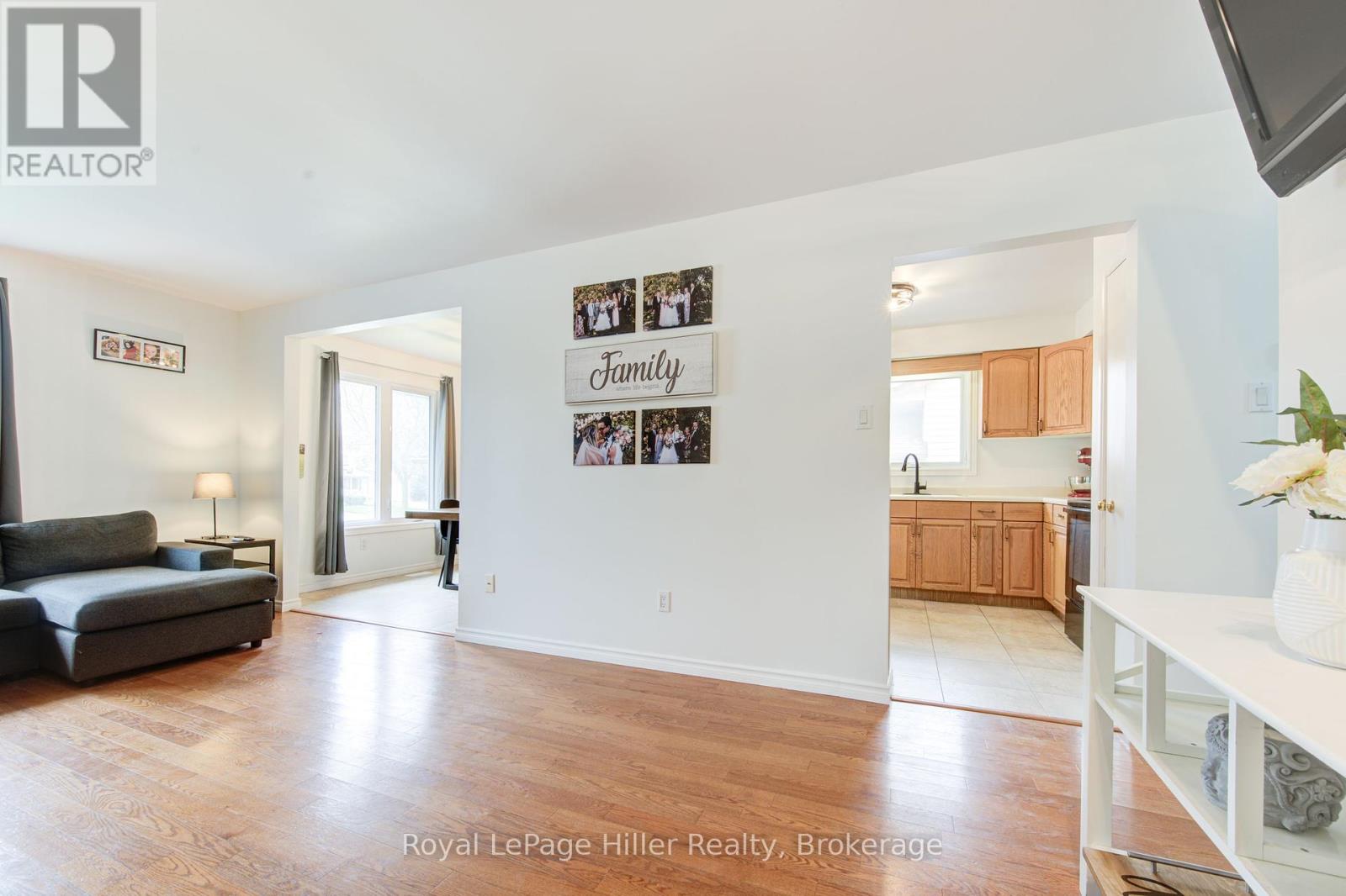 59 Sprung Court, Stratford, Ontario  N4Z 1G7 - Photo 6 - X12123350