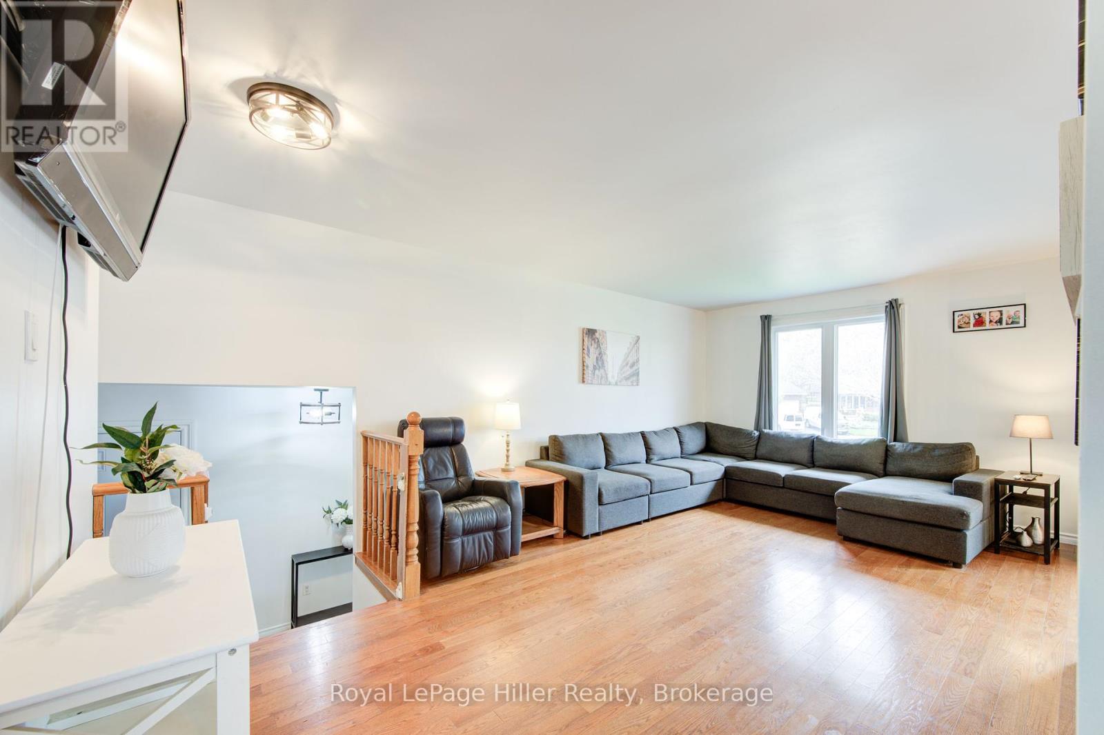 59 Sprung Court, Stratford, Ontario  N4Z 1G7 - Photo 7 - X12123350