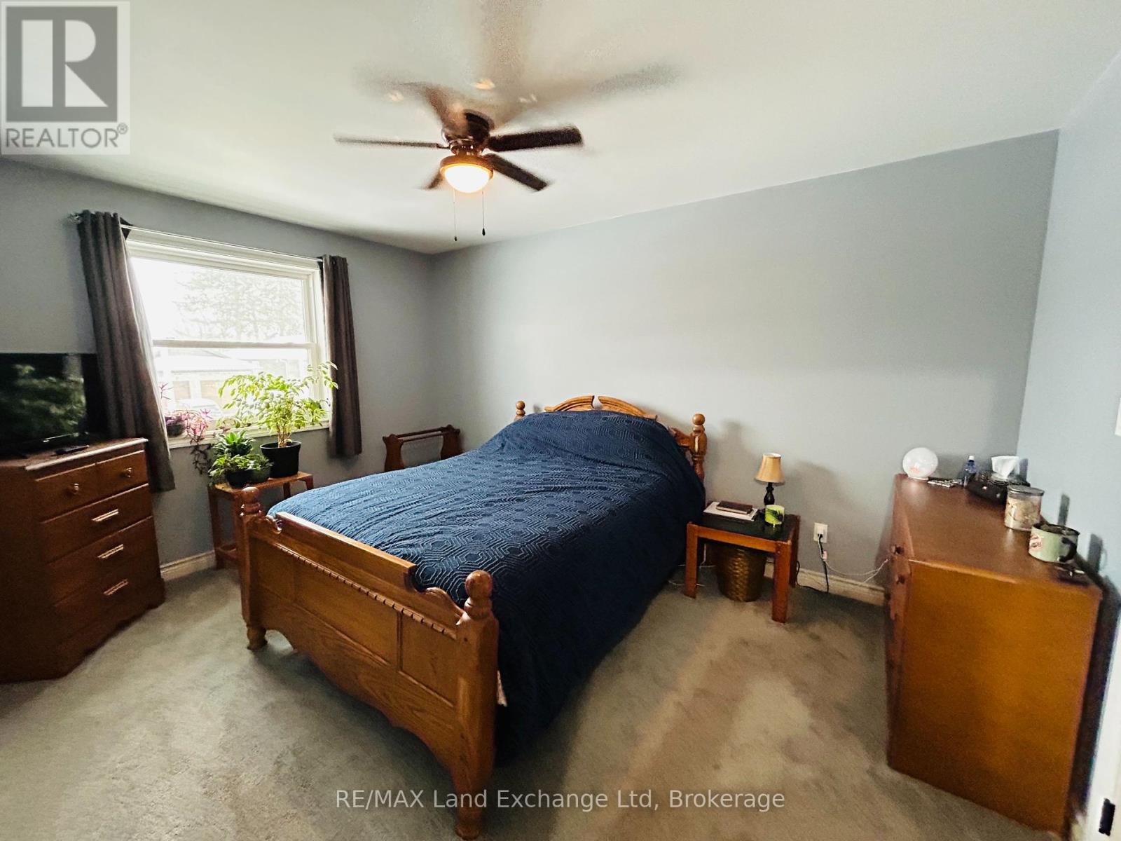 660 Gloria Street, North Huron, Ontario  N0G 2W0 - Photo 13 - X12123611