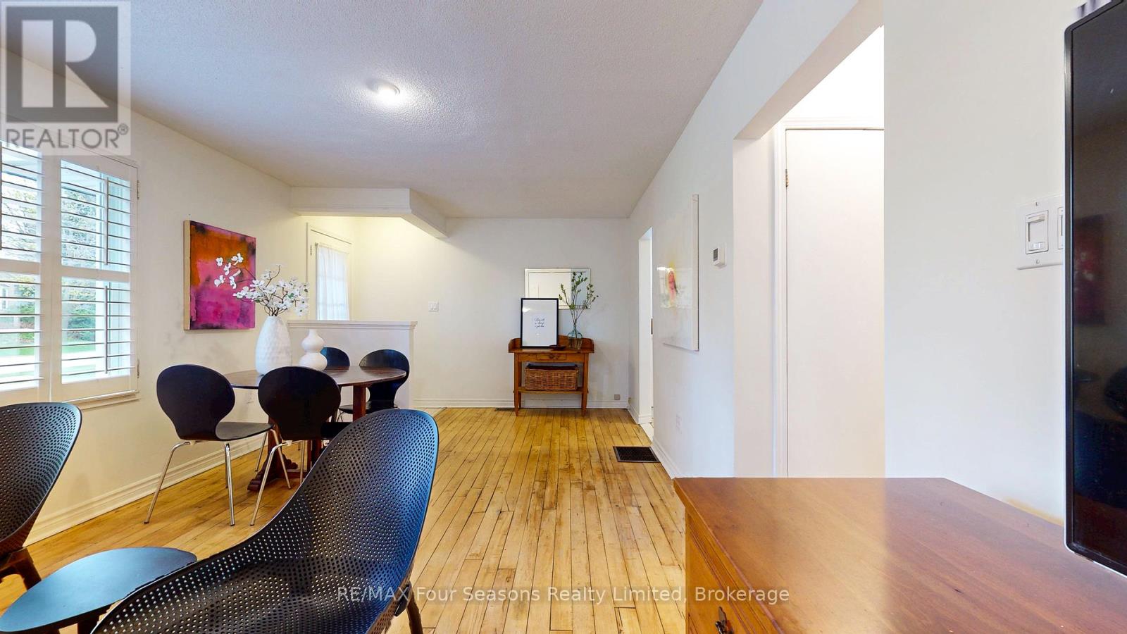 104 Oak Street, Collingwood, Ontario  L9Y 2X8 - Photo 6 - S12123623