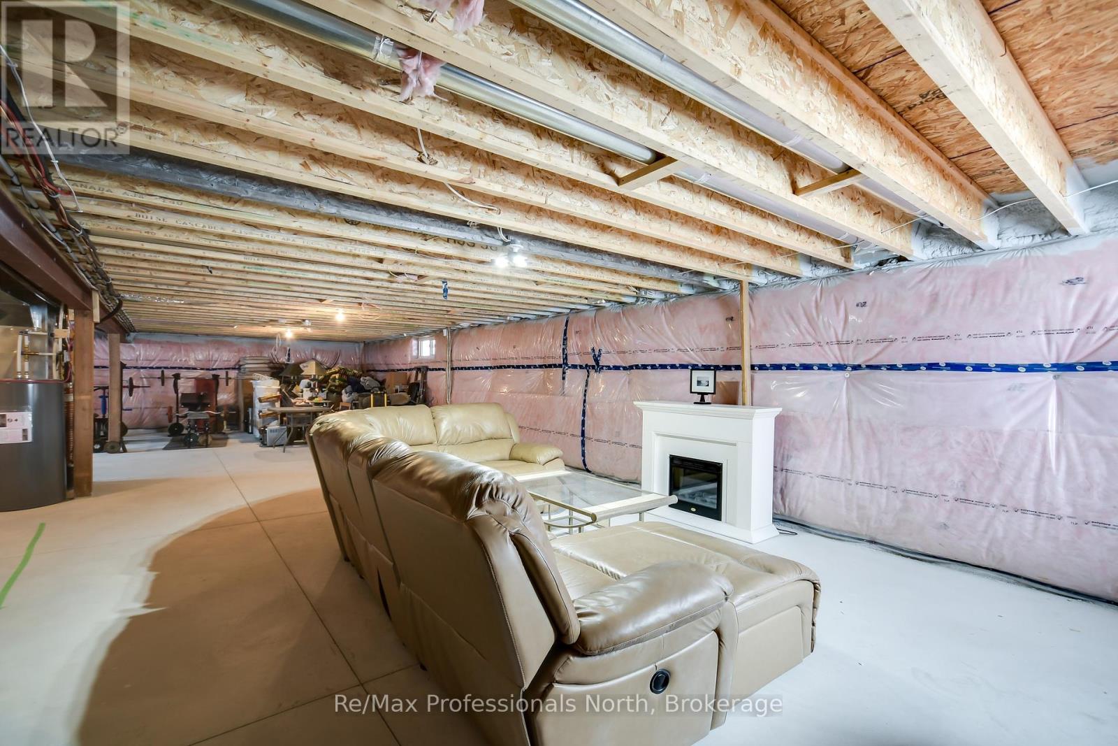 90 Ann Street, Bracebridge, Ontario  P1L 1M1 - Photo 22 - X12123878