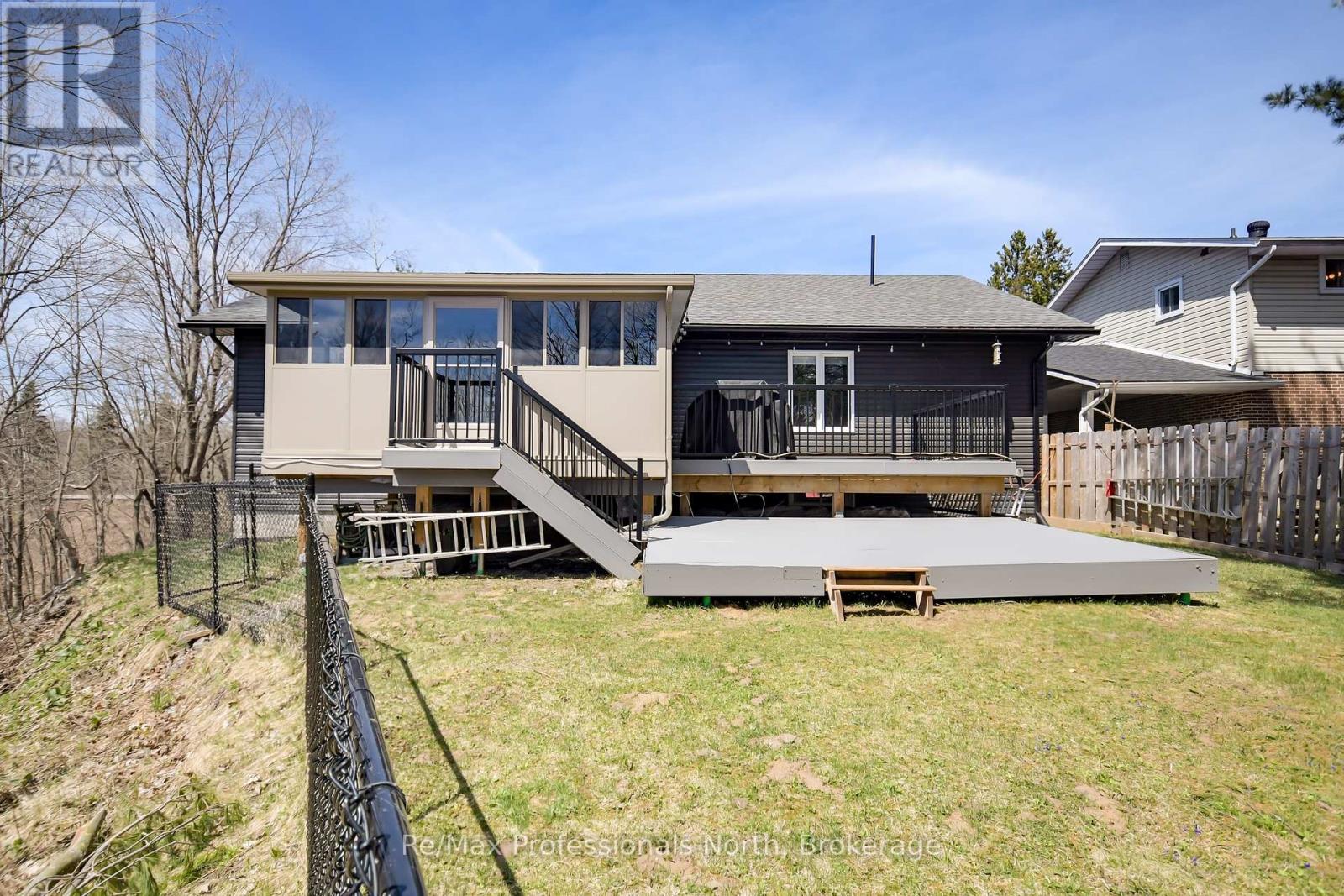 90 Ann Street, Bracebridge, Ontario  P1L 1M1 - Photo 25 - X12123878