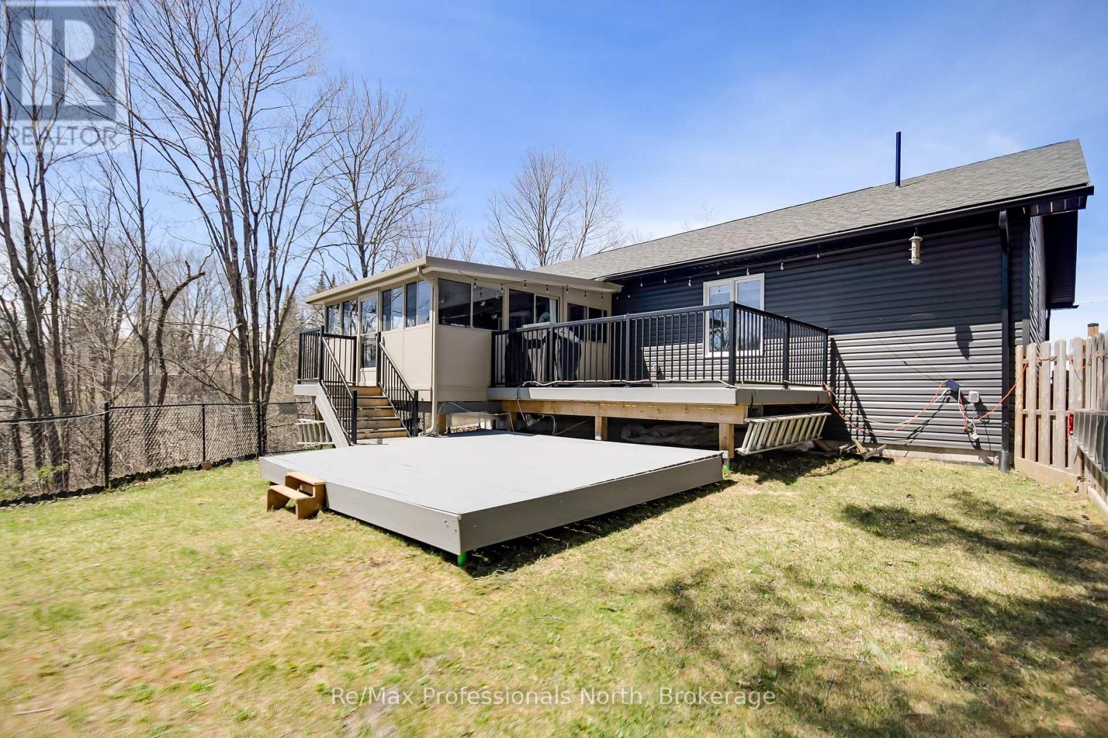 90 Ann Street, Bracebridge, Ontario  P1L 1M1 - Photo 26 - X12123878