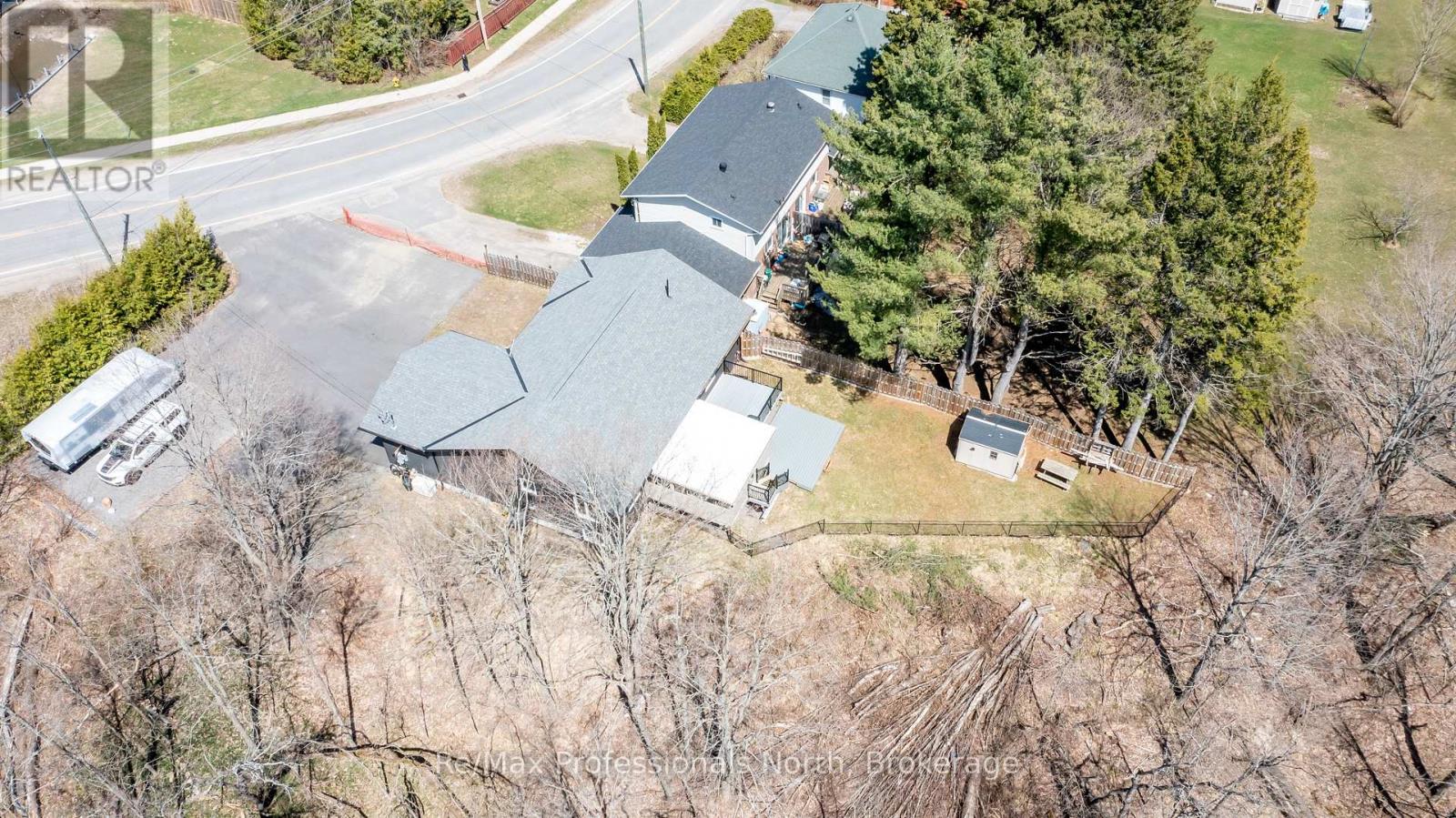 90 Ann Street, Bracebridge, Ontario  P1L 1M1 - Photo 39 - X12123878