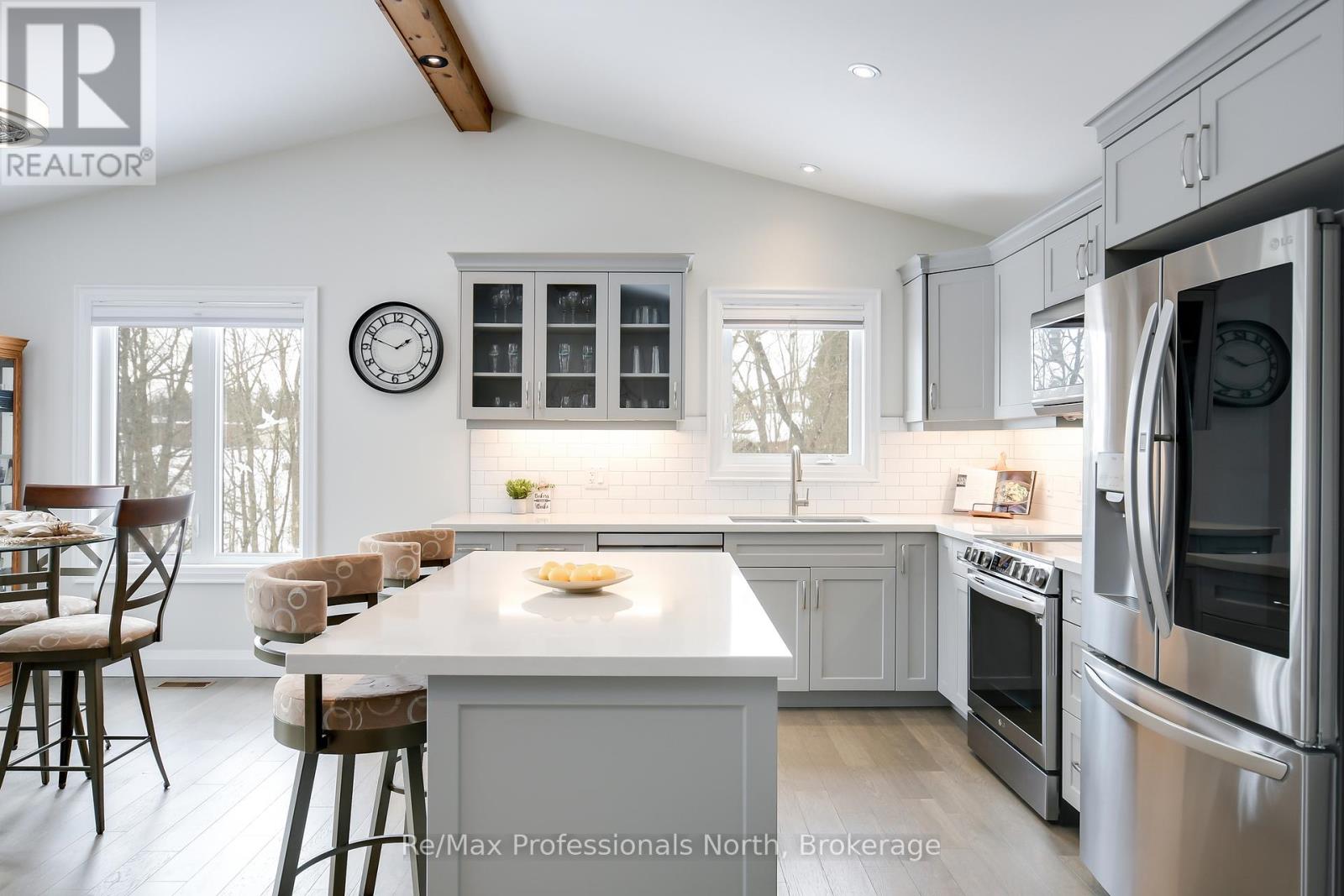 90 Ann Street, Bracebridge, Ontario  P1L 1M1 - Photo 7 - X12123878