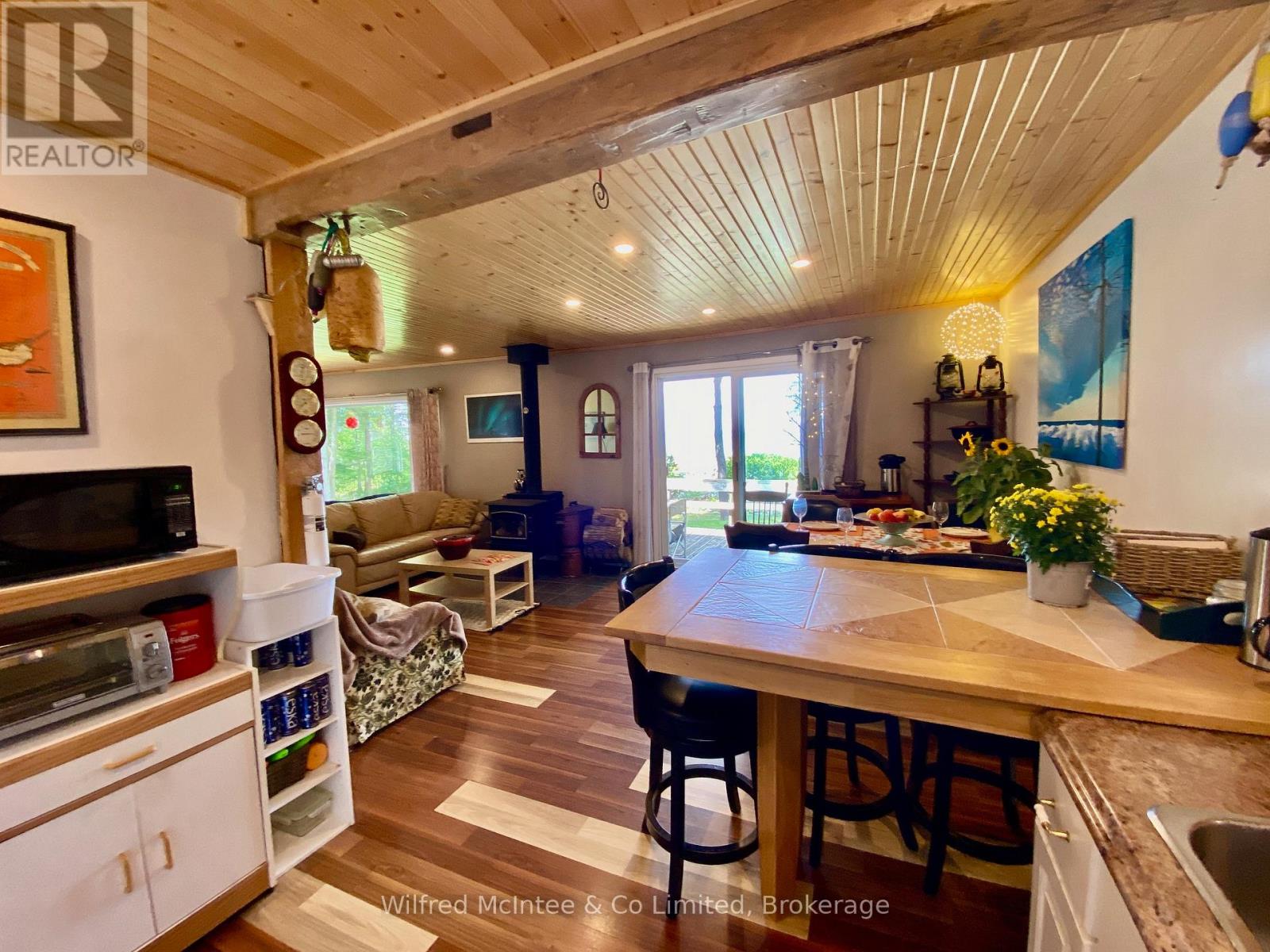 61 Wahbezee Drive, Native Leased Lands, Ontario  N0H 2G0 - Photo 32 - X12124164