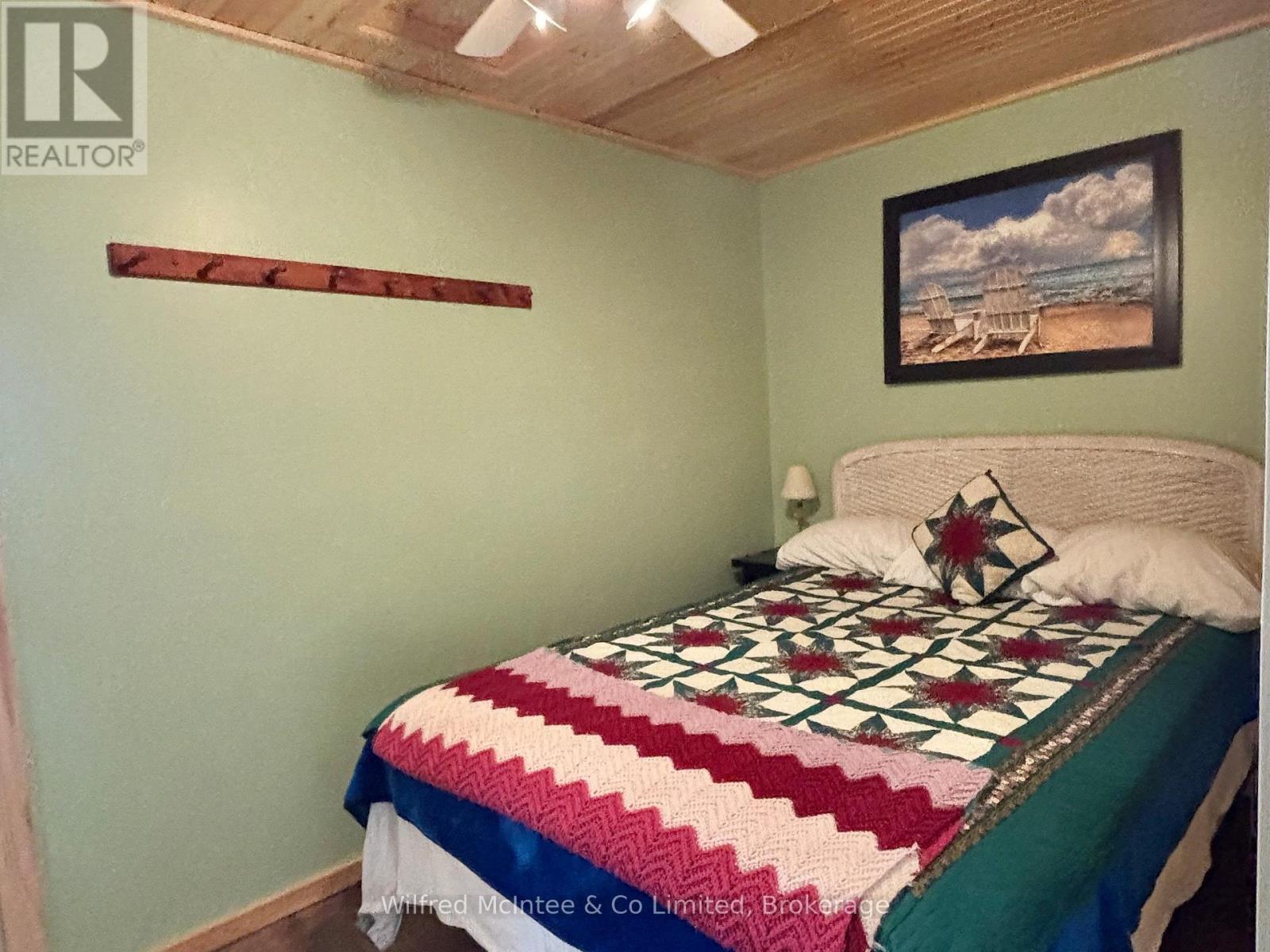 61 Wahbezee Drive, Native Leased Lands, Ontario  N0H 2G0 - Photo 37 - X12124164
