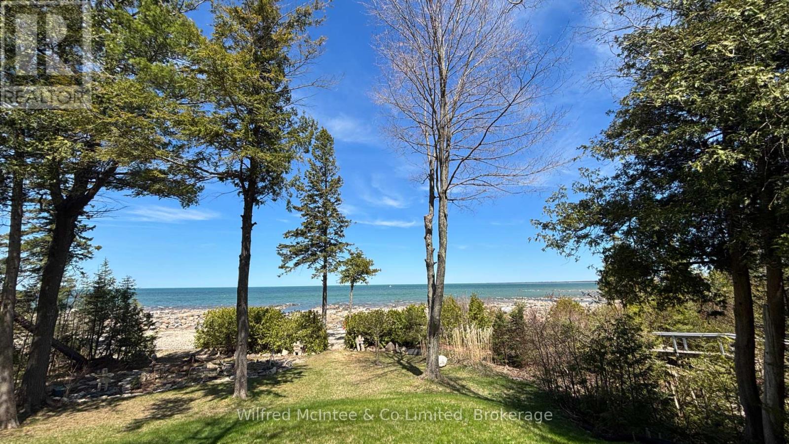 61 Wahbezee Drive, Native Leased Lands, Ontario  N0H 2G0 - Photo 4 - X12124164
