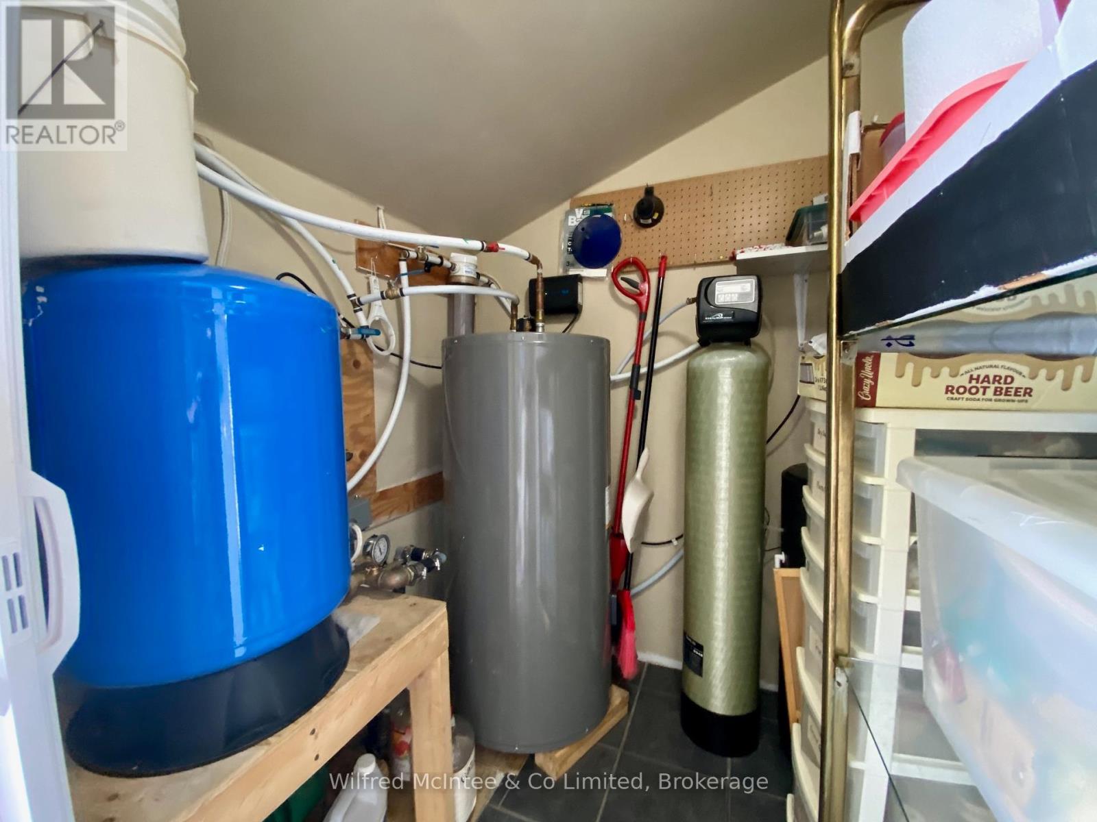 61 Wahbezee Drive, Native Leased Lands, Ontario  N0H 2G0 - Photo 40 - X12124164