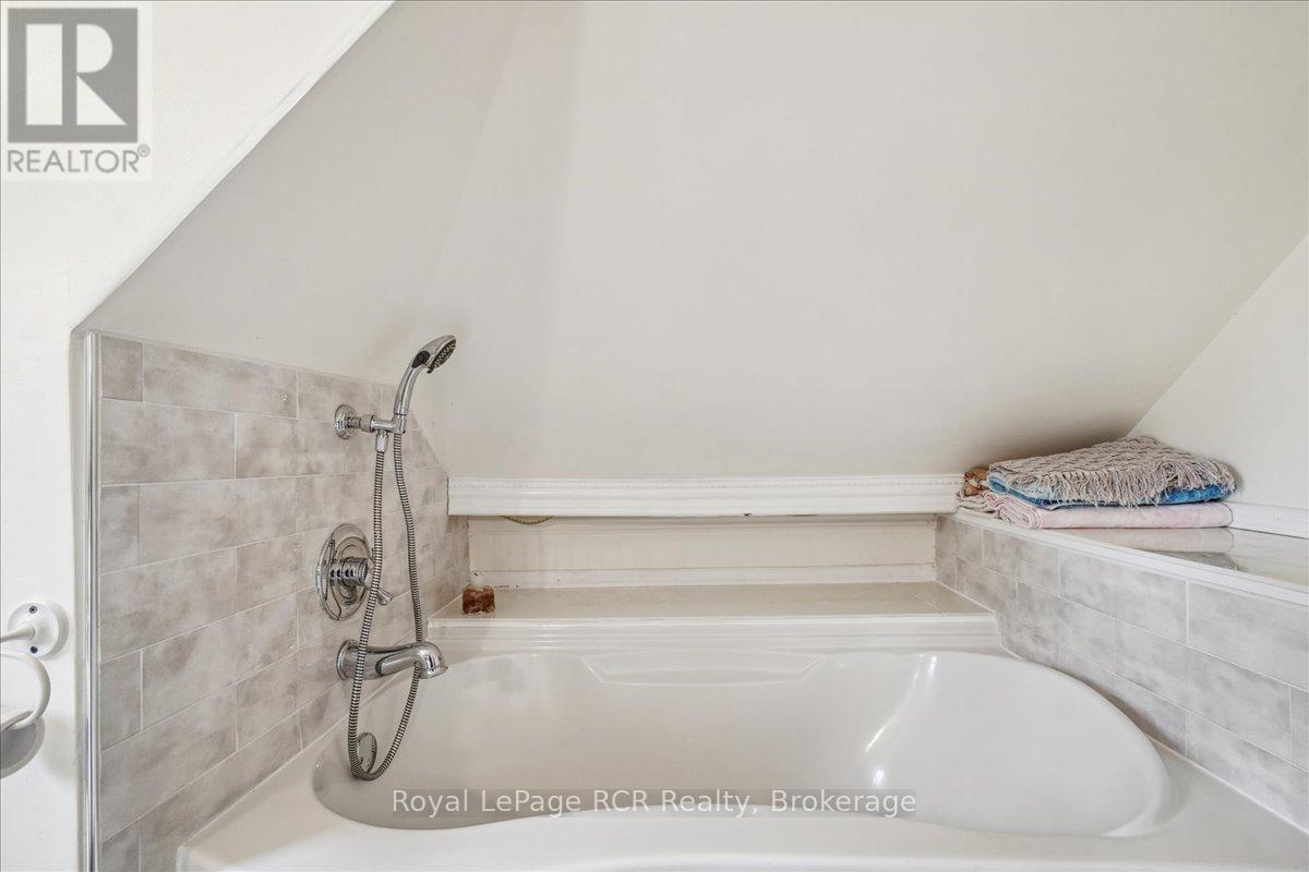 755 7th Avenue E, Owen Sound, Ontario  N4K 2Y2 - Photo 29 - X12124204