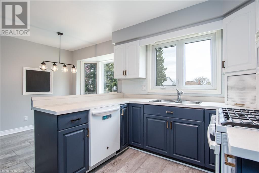 12 Sunrise Drive, Kitchener, Ontario  N2B 3B4 - Photo 18 - 40724085