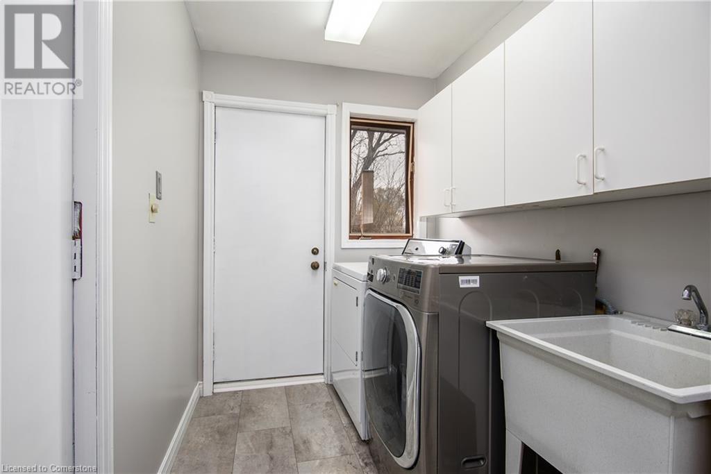 12 Sunrise Drive, Kitchener, Ontario  N2B 3B4 - Photo 24 - 40724085