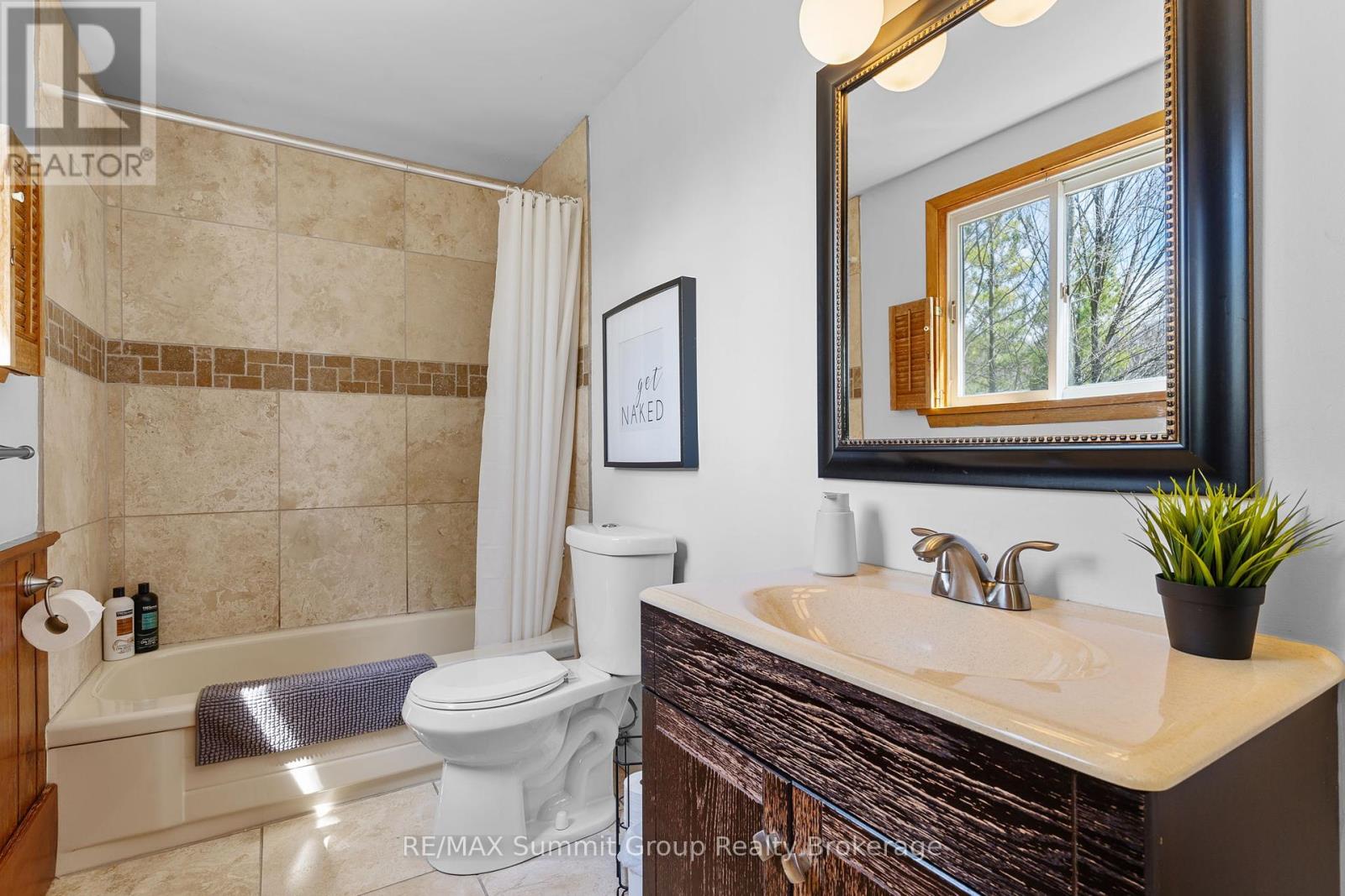 144 Talisman Boulevard, Grey Highlands, Ontario  N0C 1G0 - Photo 18 - X12124298
