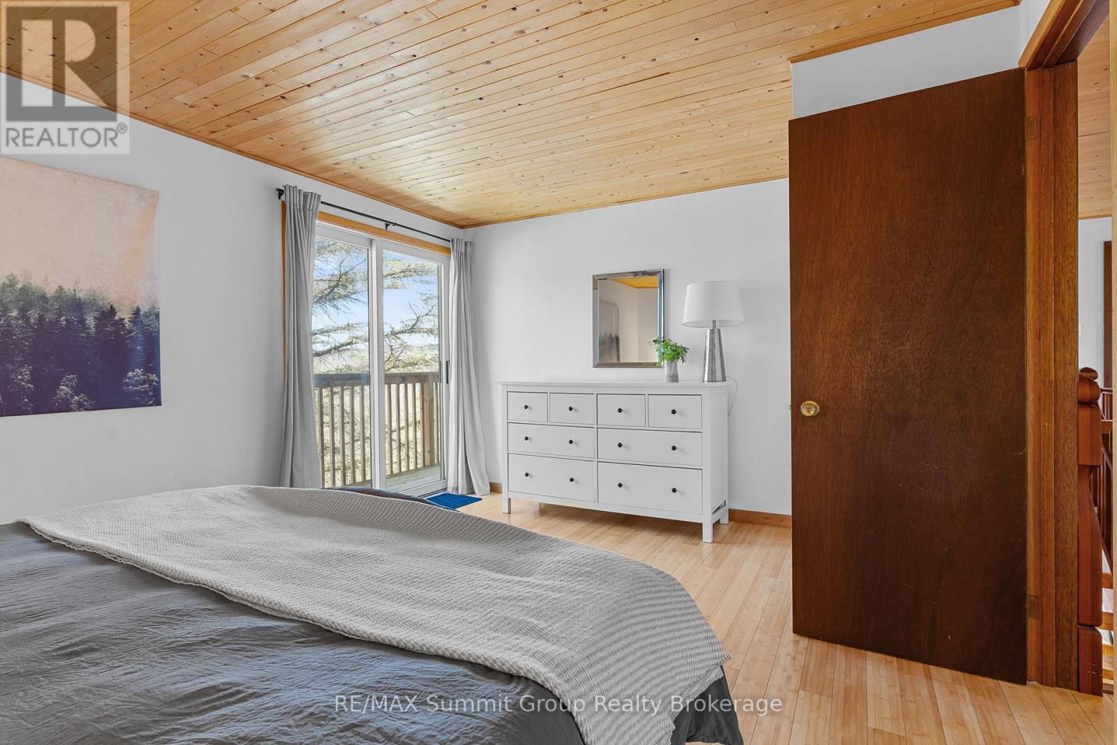 144 Talisman Boulevard, Grey Highlands, Ontario  N0C 1G0 - Photo 19 - X12124298