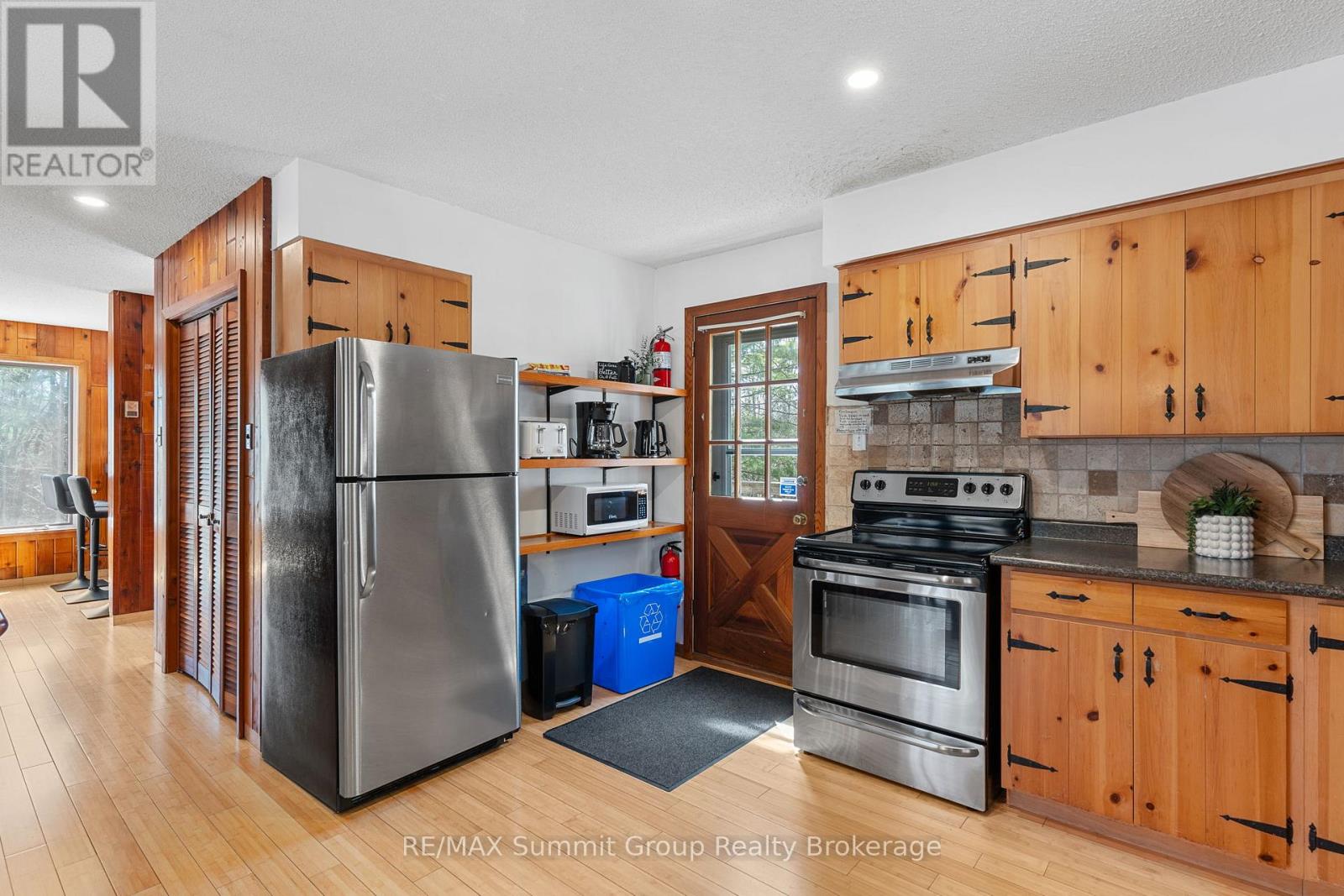 144 Talisman Boulevard, Grey Highlands, Ontario  N0C 1G0 - Photo 5 - X12124298