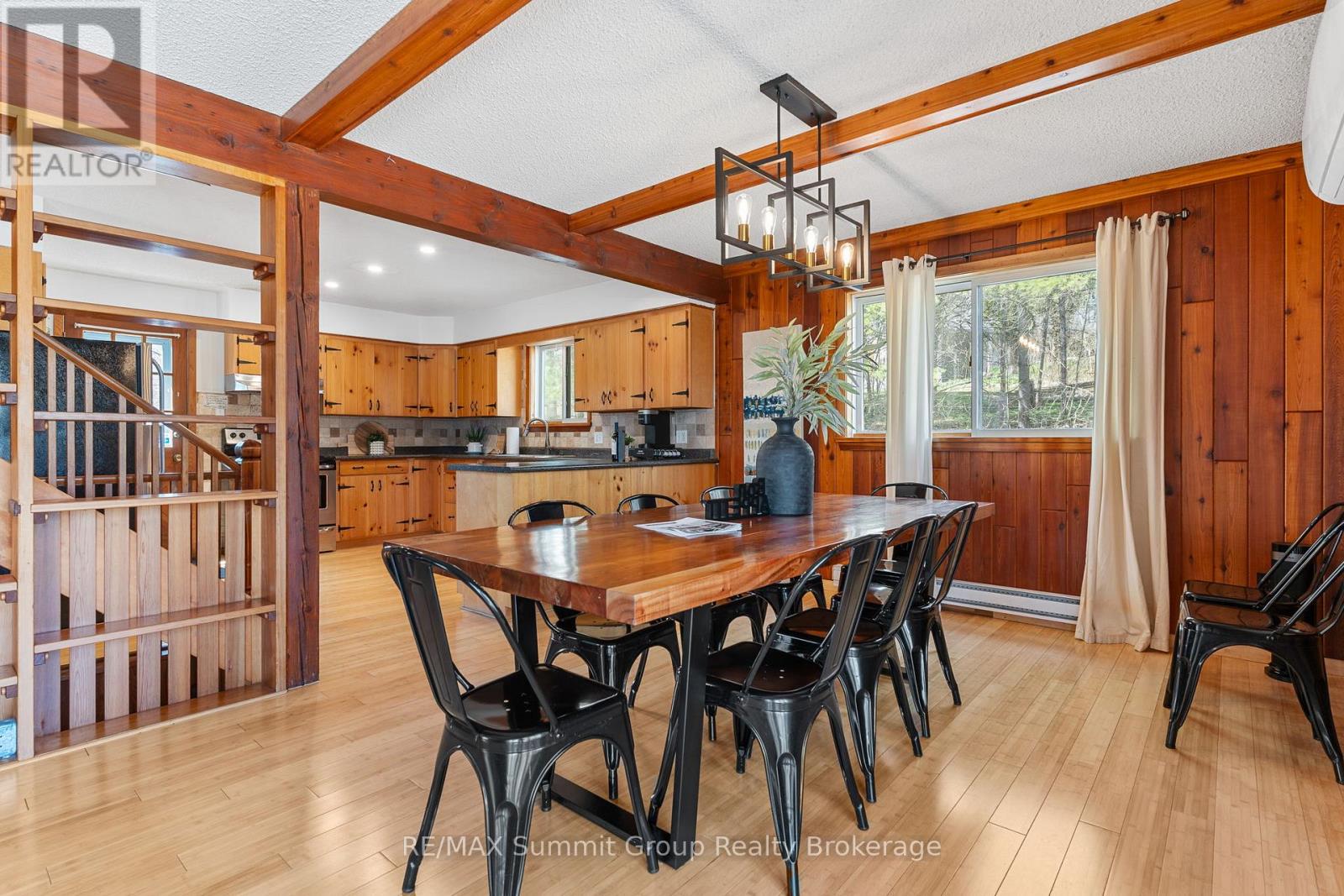 144 Talisman Boulevard, Grey Highlands, Ontario  N0C 1G0 - Photo 8 - X12124298
