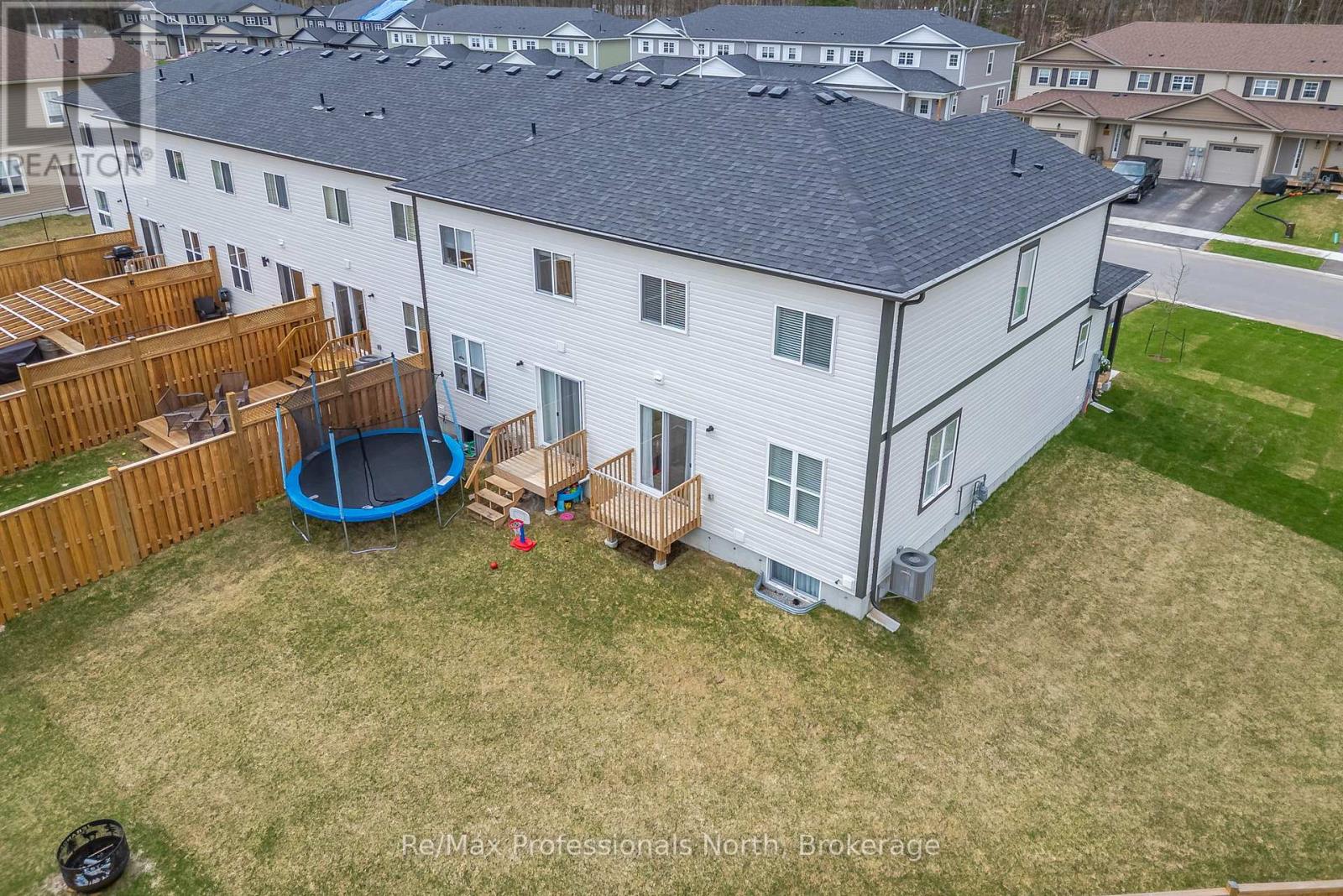 160 Daffodil Court, Gravenhurst, Ontario  P1P 0B8 - Photo 34 - X12124371