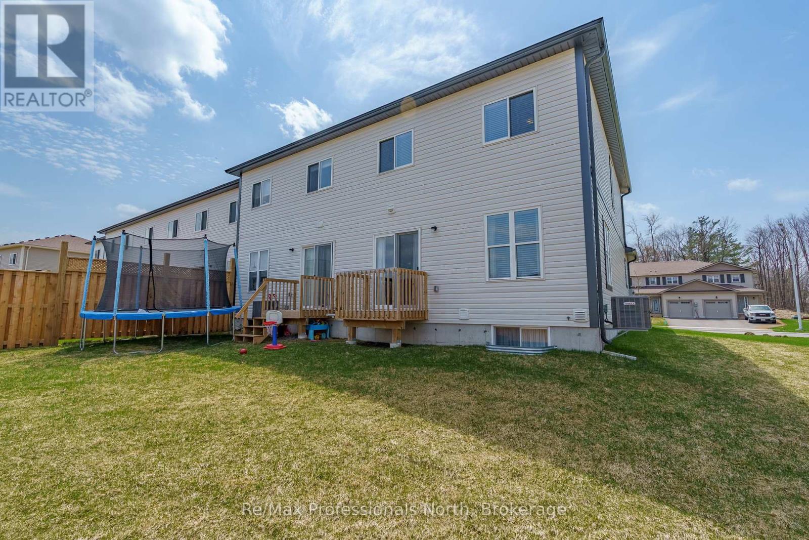 160 Daffodil Court, Gravenhurst, Ontario  P1P 0B8 - Photo 35 - X12124371